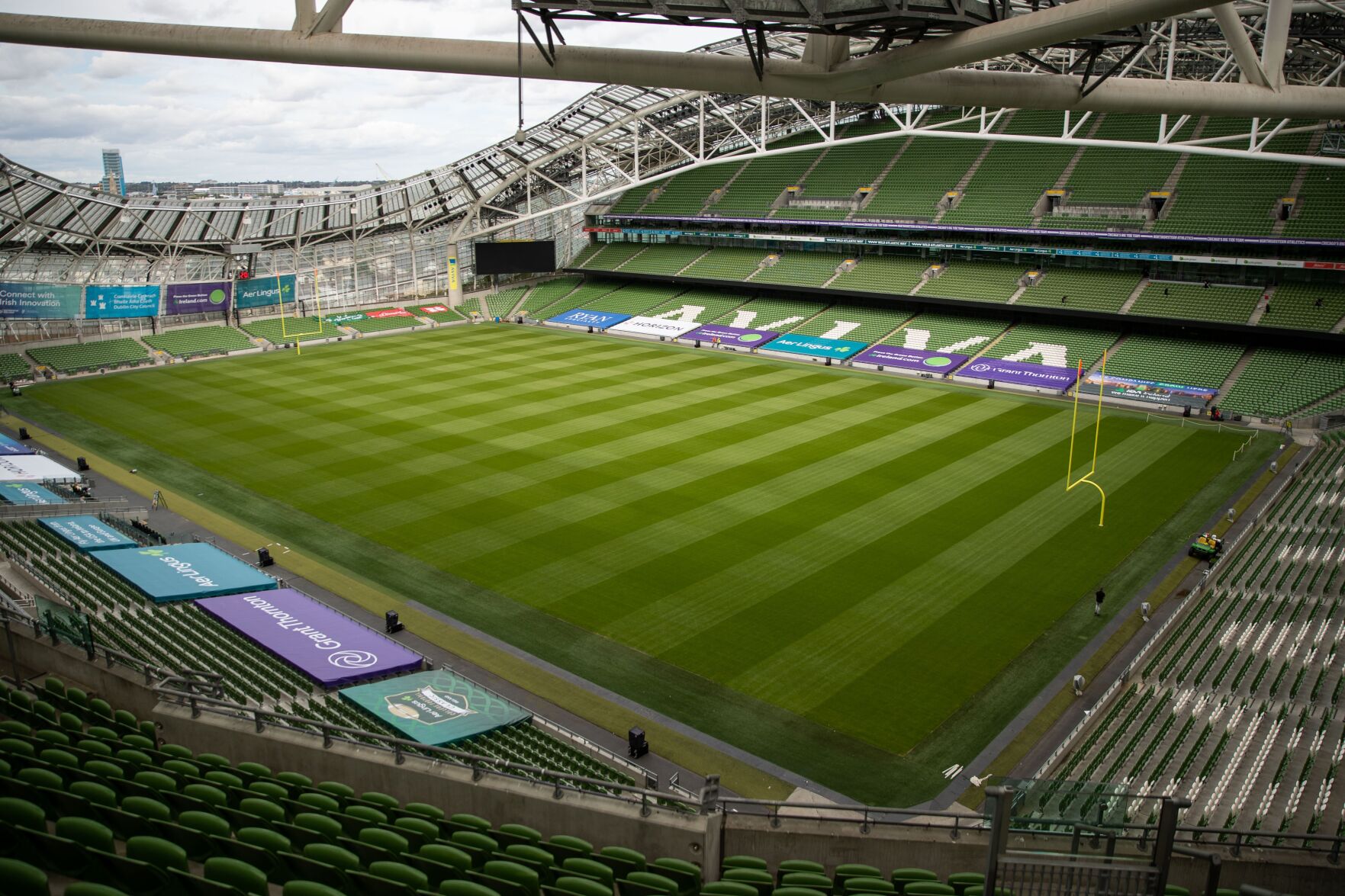 082522-owh-spo-presserireland-ar01.JPG
